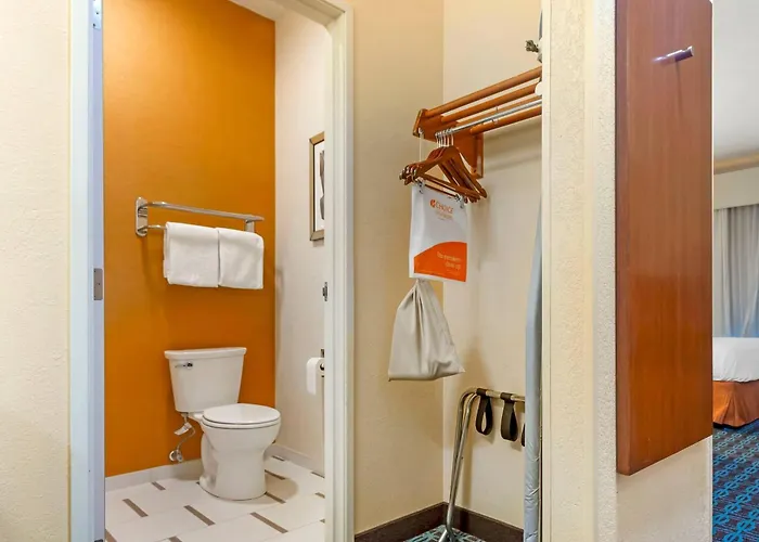 Comfort Inn & Suites Green Bay Stadium Area